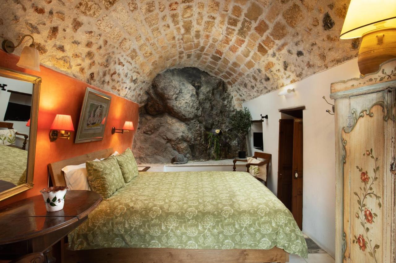 Dorovinis Monemvasia Castlehouses エクステリア 写真