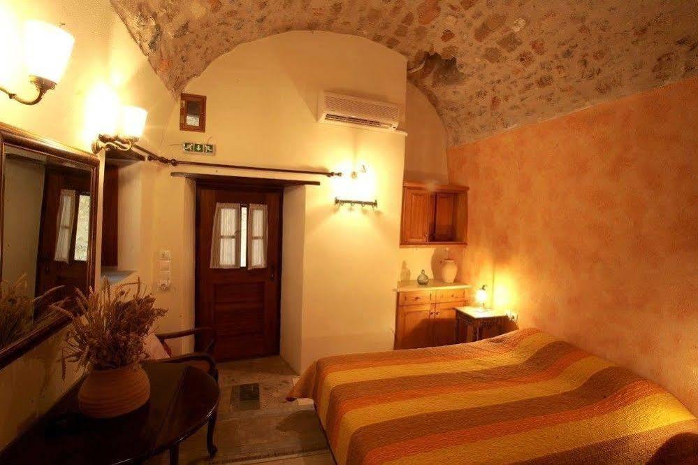 Dorovinis Monemvasia Castlehouses エクステリア 写真